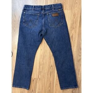 Wrangler Jeans Men's Size 32x30 Slim Straight Dark Wash